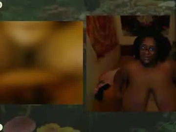 Cocoasundaze  live sex cam