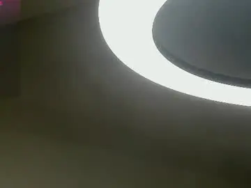 Ellie_leiss  live sex cam
