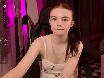 Emmasmall  live sex cam