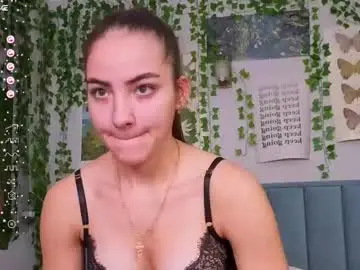 Fit_girlfriend  live sex cam