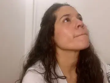 Leiablack2  live sex cam