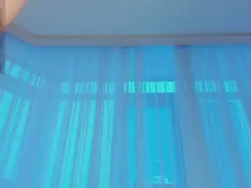 Louellamc  live sex cam