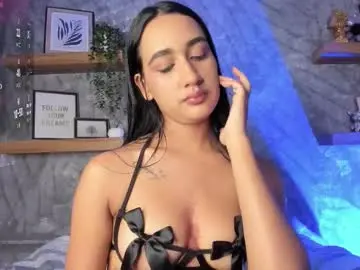 Nikibrice  live sex cam