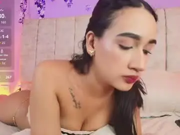 Nikibrice  live sex cam
