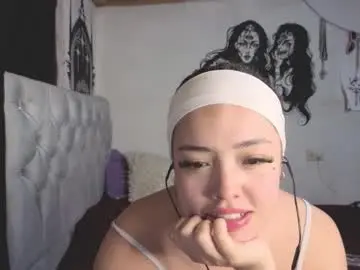 Oliviabluee10  live sex cam