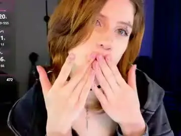 Vampi_queen  live sex cam