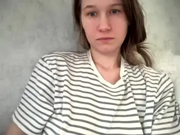 Yana_squrel_22  live sex cam