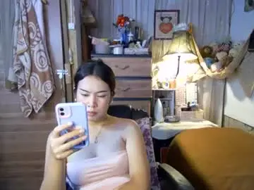 Asian_llory  live sex cam