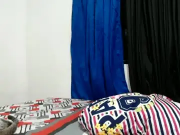 Bitch_mommy_x  live sex cam