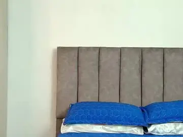 Bunny_swtt  live sex cam