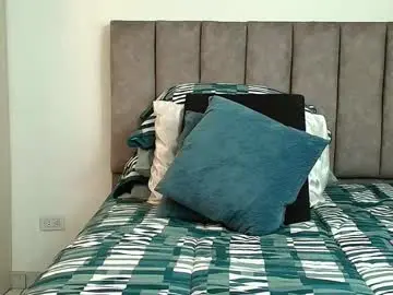 Bunny_swtt  live sex cam