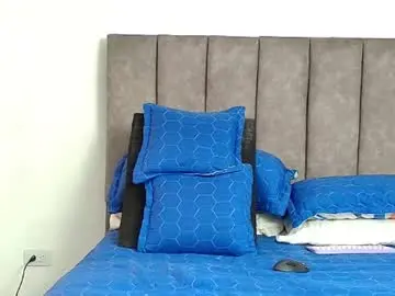 Bunny_swtt  live sex cam