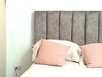 Bunny_swtt  live sex cam