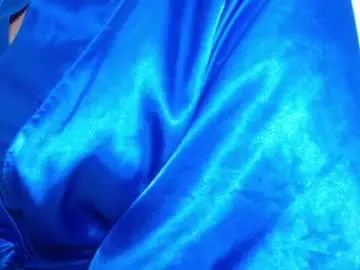 Hoot_emily  live sex cam