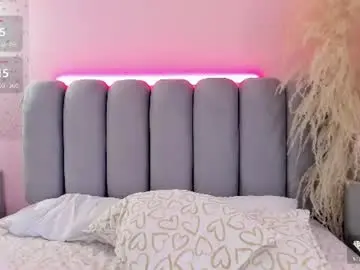 Keniavargas  live sex cam