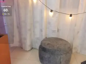 Lauren_smiles  live sex cam