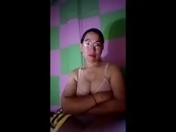 Mickye00  live sex cam