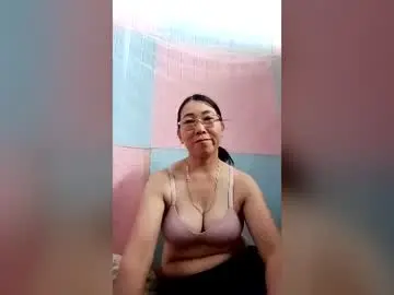 Mickye00  live sex cam