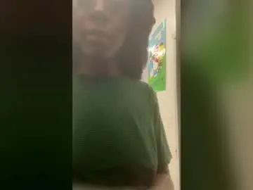 Nellyybellyy  live sex cam