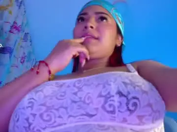 Nicolletaylorq  live sex cam