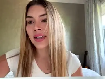 Pussycandy4u  live sex cam