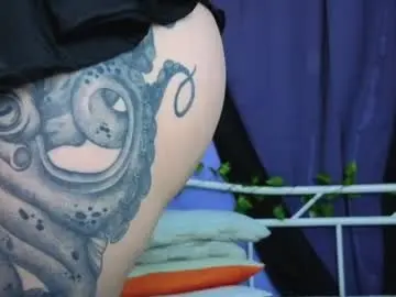 Superbdolls  live sex cam