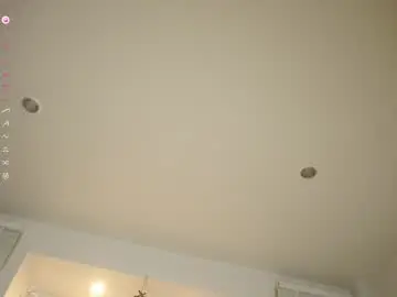 Superbdolls  live sex cam