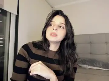 Yourfreakygirl  live sex cam