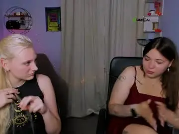 Agnes_mad  live sex cam