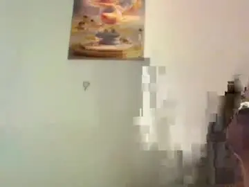 Apple_bitch  live sex cam