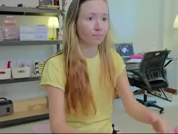 Ellcrys  live sex cam