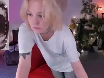 Evathority  live sex cam