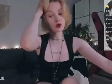 Evathority  live sex cam
