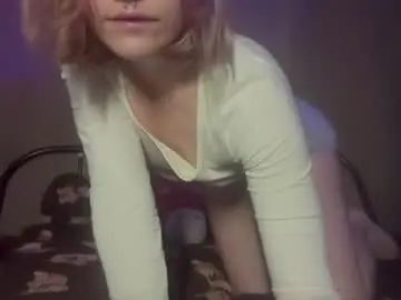 Hollyyypoly  live sex cam
