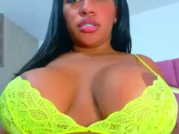 Hornyhousekeeper_  live sex cam