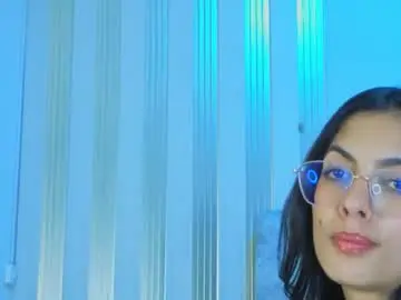 J_belle_  live sex cam