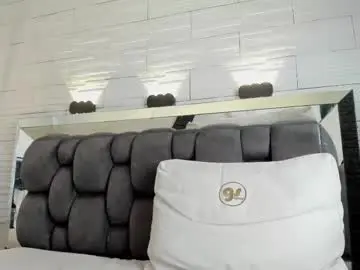 Jade_heartt  live sex cam