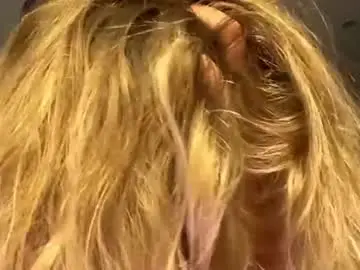 Leantraugh  live sex cam