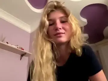 Leantraugh  live sex cam