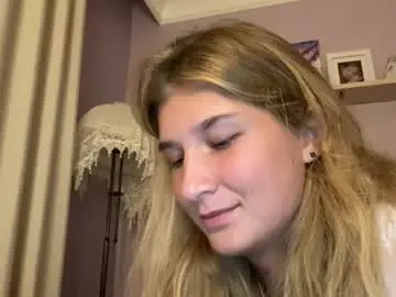 Leantraugh  live sex cam