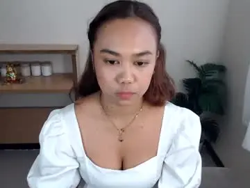 Lovelykalea  live sex cam
