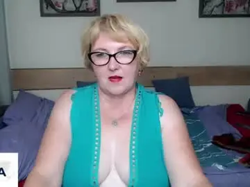 Mature_blonde7  live sex cam