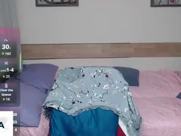 Mature_blonde7  live sex cam