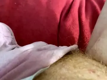 Mykittyneedsuu  live sex cam