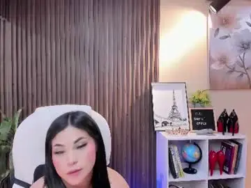 Naugthyelli  live sex cam