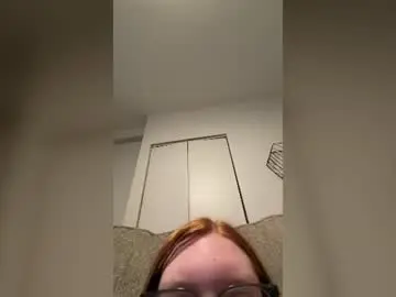 Rennirose18  live sex cam