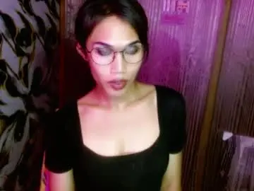 Slutqueen_raz  live sex cam
