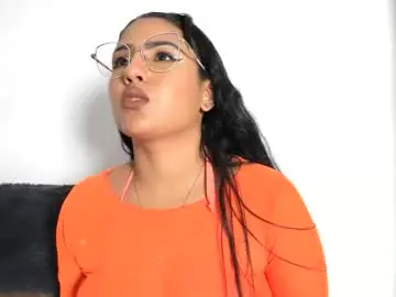 Taty_gomez_  live sex cam
