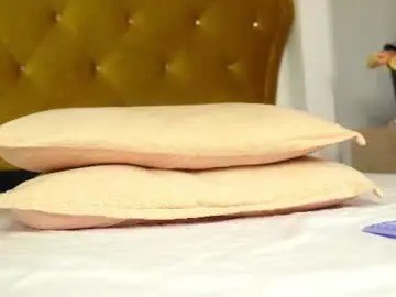 Velmaevans  live sex cam