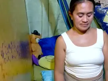 Xxloveheart  live sex cam